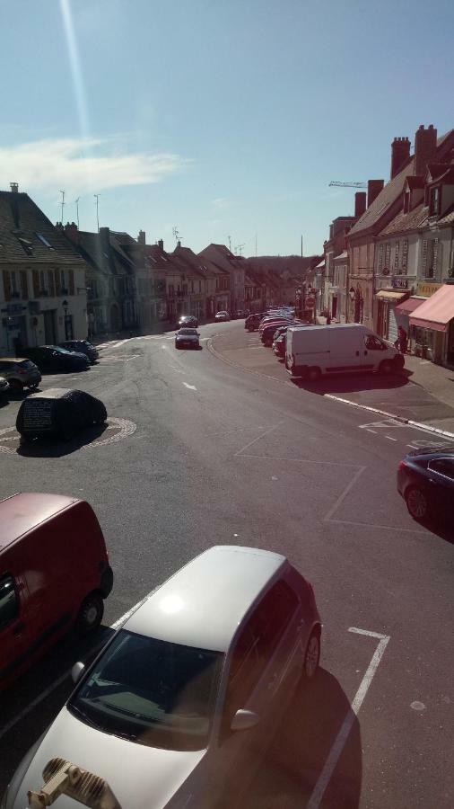 Appartement Cosy Et Chaleureux Saint-Arnoult-en-Yvelines Exterior foto